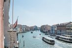 Luxury Apartment On Grand Canal by Wonderful Italy