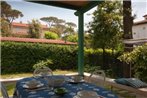 House in Marina di Pietrasanta with large garden 300 meters from the sea