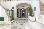 Timeless Holiday Home in Ostuni with Bar and Fireplace