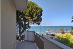 Room in BB - Quadruple room a stones throw from the sea - Ideal for a relaxing holiday