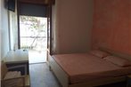 Room in BB - Spacious double room by the sea