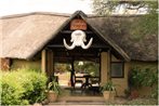 Kambaku Safari Lodge