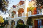 Kavos Psarou Studios & Apartments