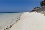 Ary Beachfront Homestay Nyali- On Mombasa Beach