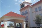 La Quinta Inn & Suites Shawnee