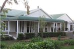 La Sila Homestead on Marrowbone - cutest cottage in the Hunter with killer views