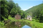 Cozy Chalet in Bohan with Forest Nearby