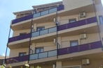 Leonidas Hotel & Apartments