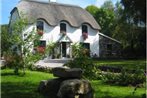 Lissyclearig Thatched Cottage