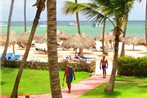 Los Corales Beach Villas