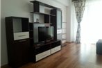 Mamaia White Apartment