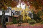 Merrimeet Cottages