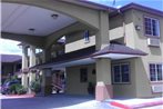 Moonlight Inn and Suites