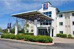 Motel 6-Brampton