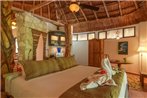 Honeymoon Suite in private palapa