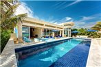 Playacar Villa Sleeps 8 with Pool and Air Con