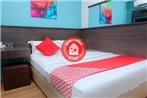 OYO 768 Fajar Baru Boutique Hotel