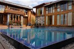 Lijiang Shuhe Yuefeng Resort Hotel