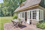 Lovely Chalet near Sea in Oostvoorne