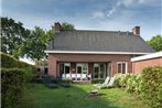 Quaint Holiday Home in Heeze-Leende with Wellness Centre