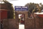 Hotel Fewa And Mike's Old Kitchen