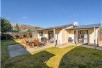 Sun Soaked Escape - Cromwell Holiday Home