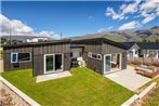 Kirimoko Retreat - Wanaka Holiday Home