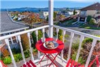 Golden Views on Golders - Hot Tub & Lake Views