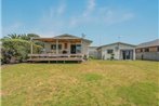 The Jandal House - Whitianga Holiday Home