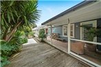 The Long House - Waikanae Holiday Home