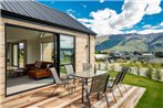 Alpine Bliss - Wanaka Holiday Home