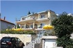 One-Bedroom Apartment Crikvenica near Sea 2