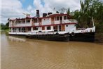 Amazon Boat Hotel