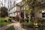 Wild Wisteria Bed and Breakfast formerly Pennsbury Inn