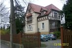 Pension & Gastehaus Villa Kuhn