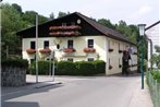 Pension Landhaus Ingrid B&B