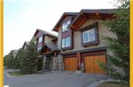 Pinnacle Ridge Chalets by Fernie Central Reservations