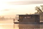 Houseboats - apartament plywajacy w Marinie Olawa