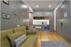 LovelyStay - Stylish Central Apartment by Bolha~o Market