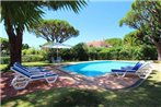 Vale do Lobo Villa Sleeps 8 with Pool Air Con and WiFi