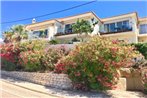 Front line townhouse Face la mer in Ferragudo luxury sea views