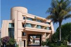 Econo Lodge Inn & Suites Riverside - Corona