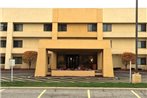 Quality Inn & Suites Warren - Detroit