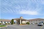 Quality Inn & Suites Woodstock near Lake Geneva