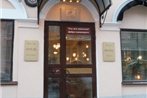 Randhouse Morskaya B&B