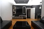 Zoned LUX apartment