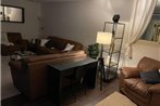 B L A C K 20 - 2 BR Self Check-in Apt in HITTIN