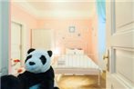 Say Hello Panda Jack Apartment