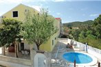 Seven-Bedroom Holiday home Korcula with an Outdoor Swimming Pool 01