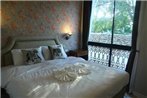 Si Phum Heritage Boutique Bed & Breakfast